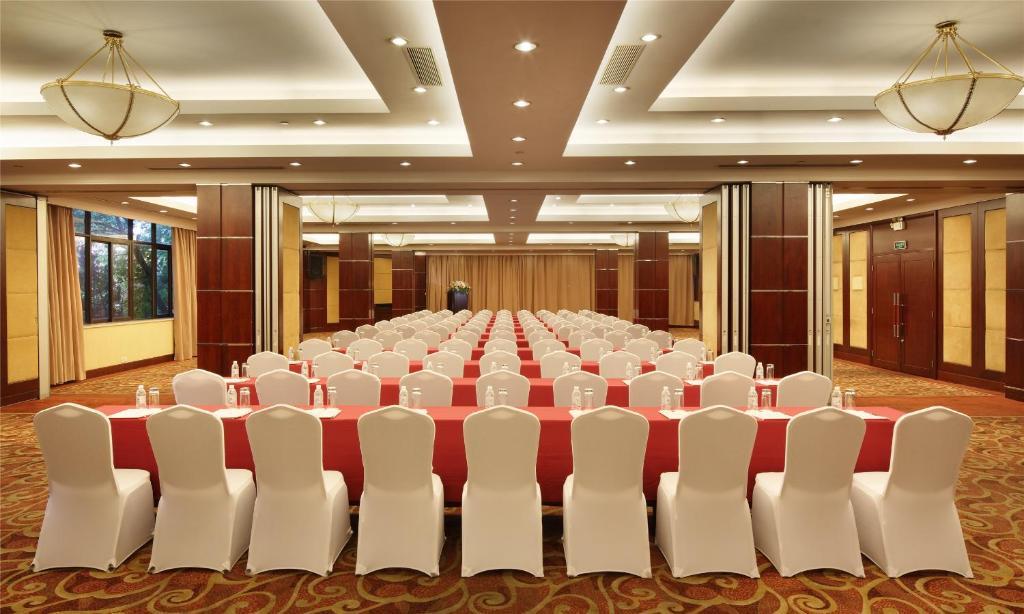 Cypress Hotel Jin Jiang Shanghái Exterior foto