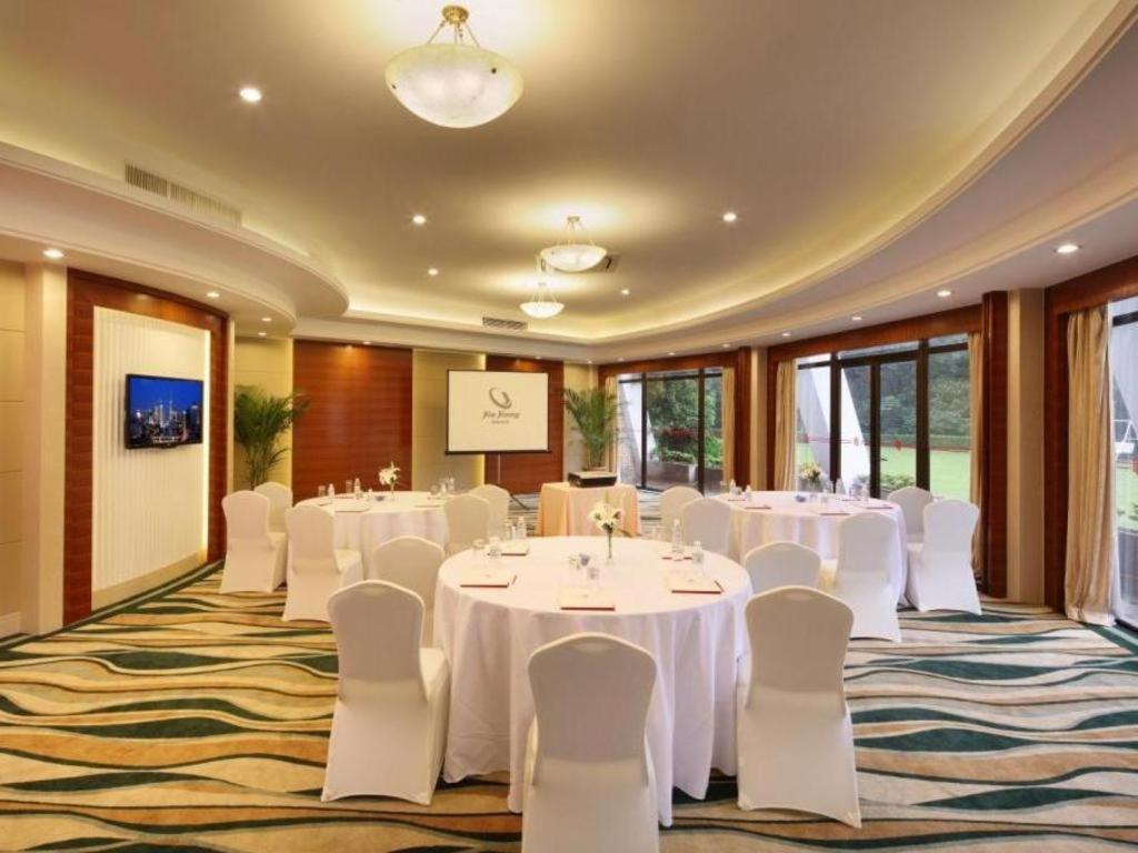 Cypress Hotel Jin Jiang Shanghái Exterior foto