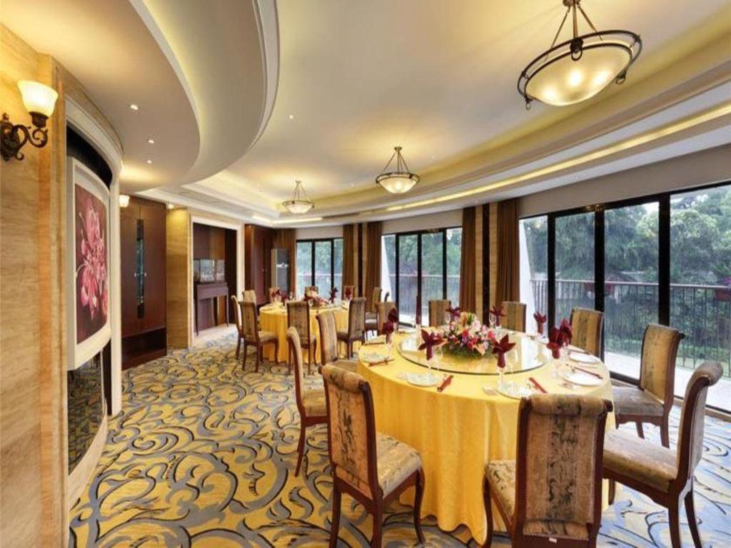 Cypress Hotel Jin Jiang Shanghái Exterior foto