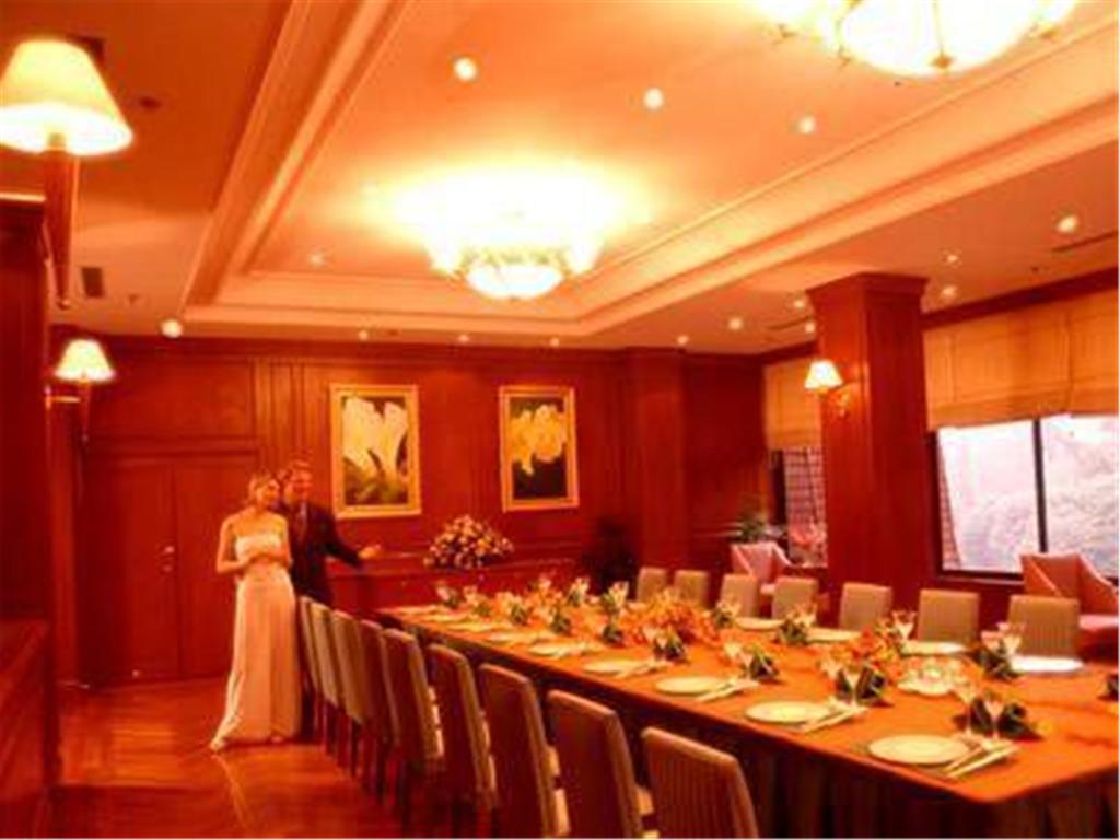 Cypress Hotel Jin Jiang Shanghái Exterior foto